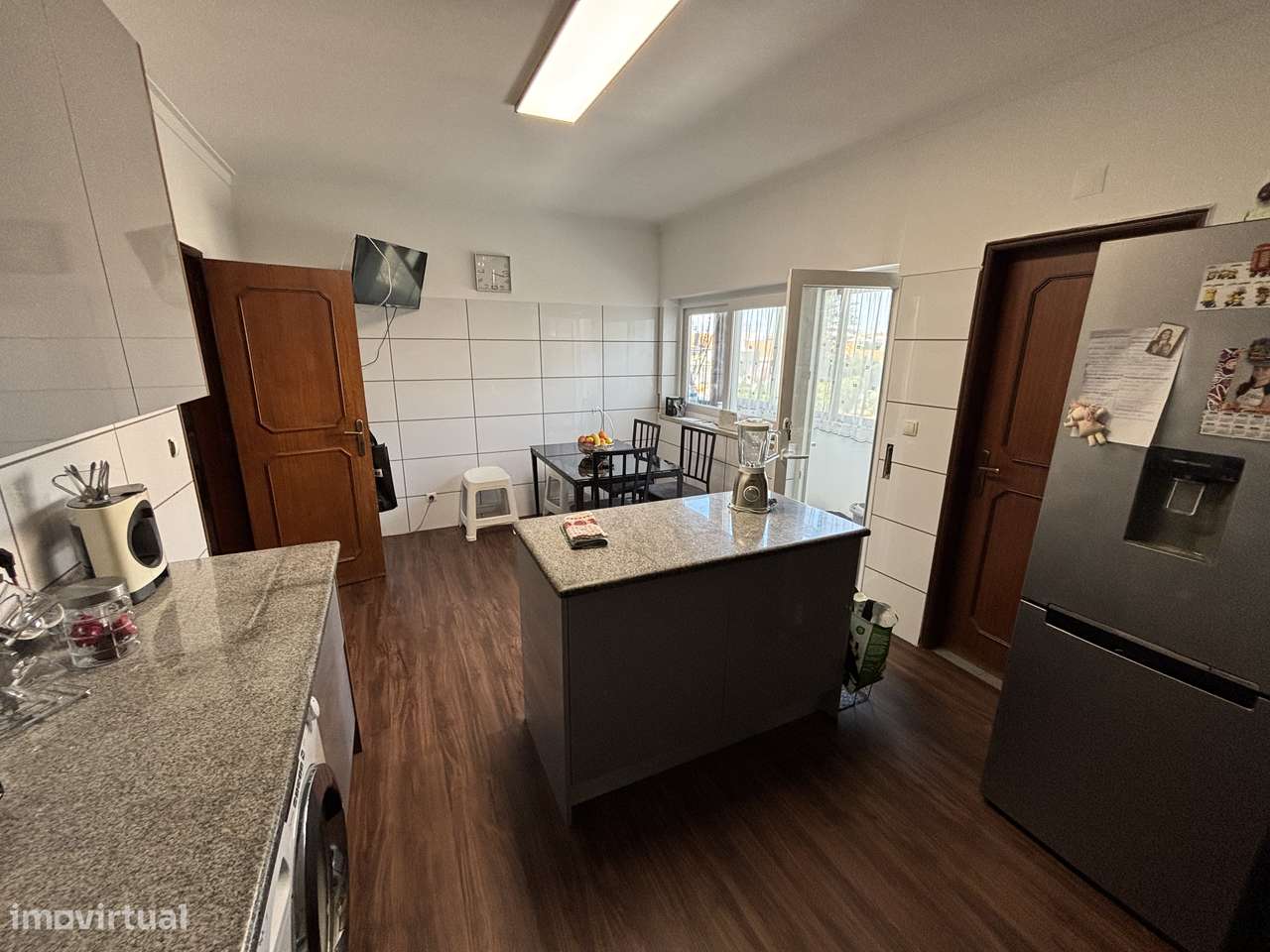 Apartamento T4 à venda no centro do Montijo-3