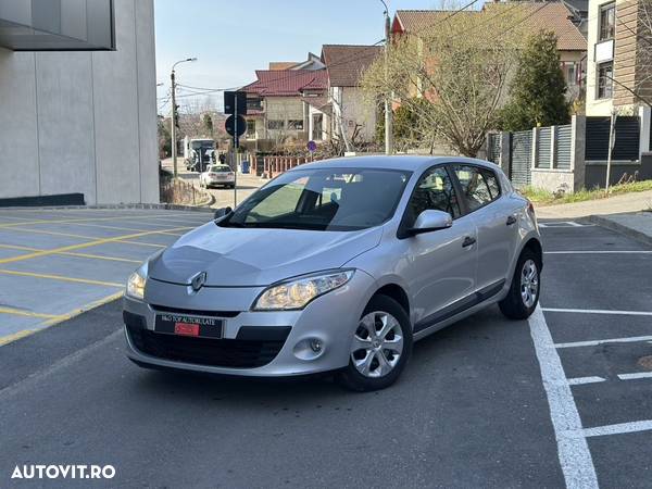 Renault Megane 1.5 dCi Dynamique - 2