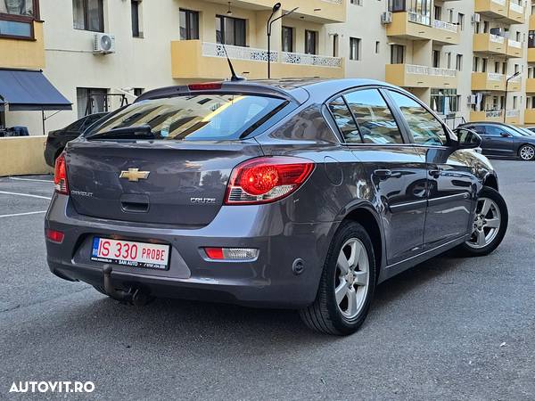 Chevrolet Cruze - 3