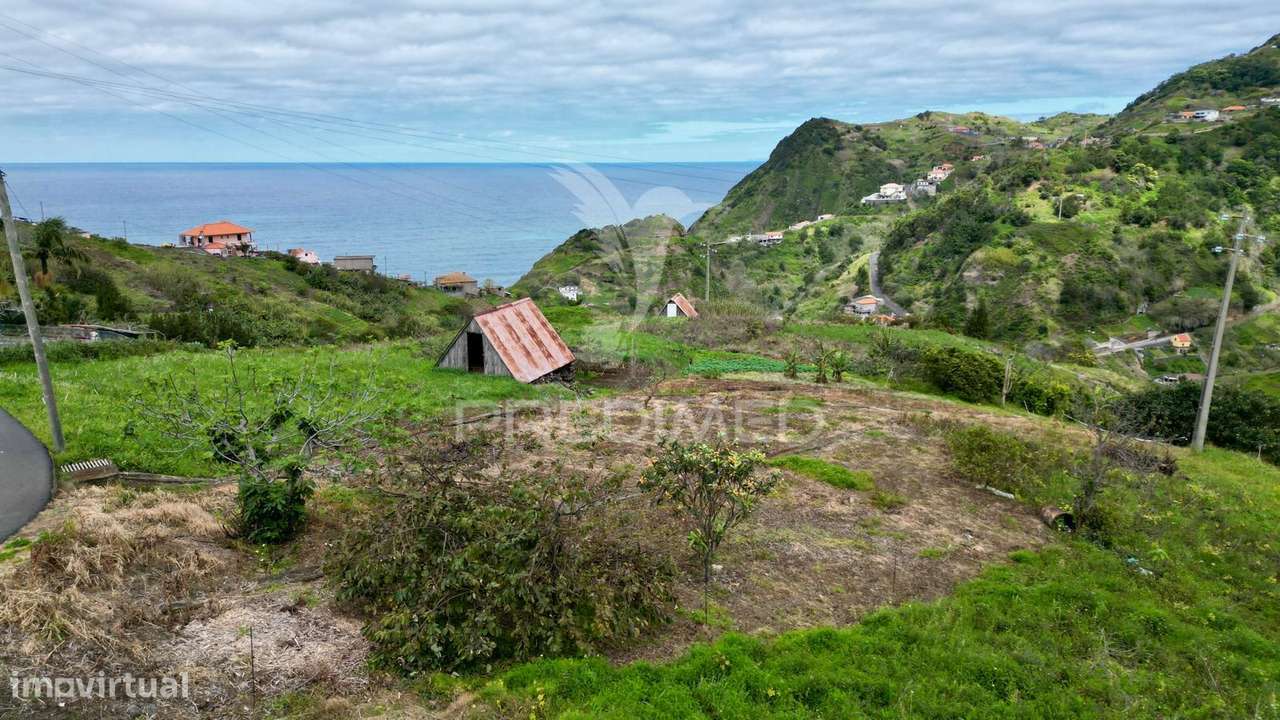 Terreno com 1198m2, Porto da Cruz - Grande imagem: 5/12