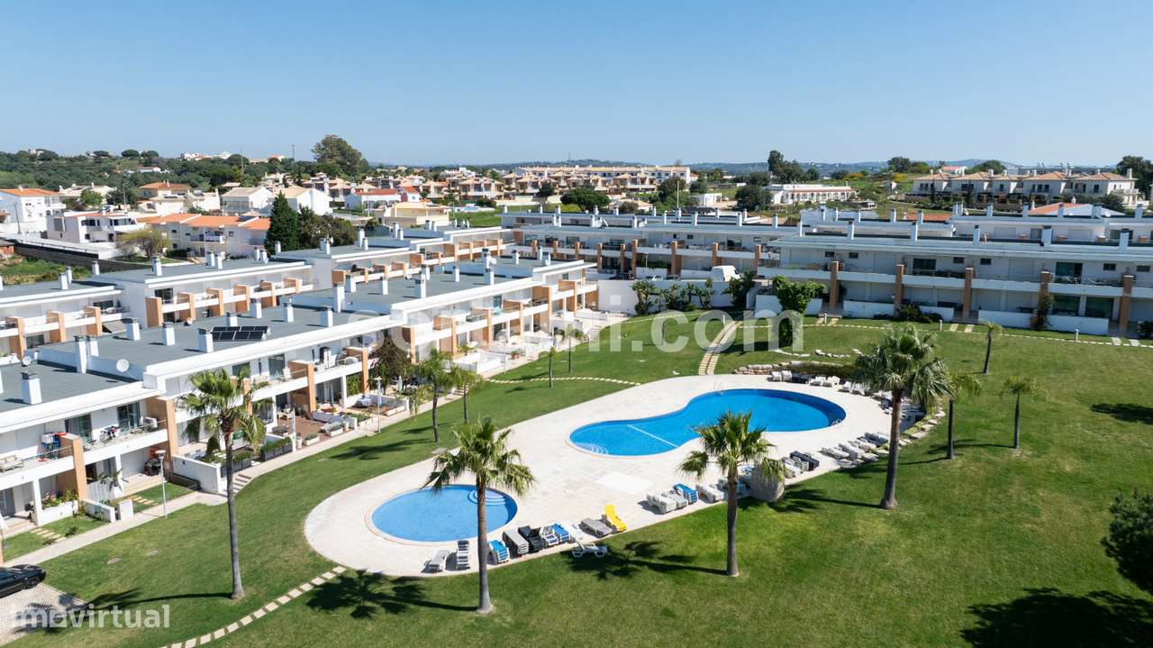 Moradia Em Banda T2 Venda Em Albufeira E Olhos De Agua Albufeira