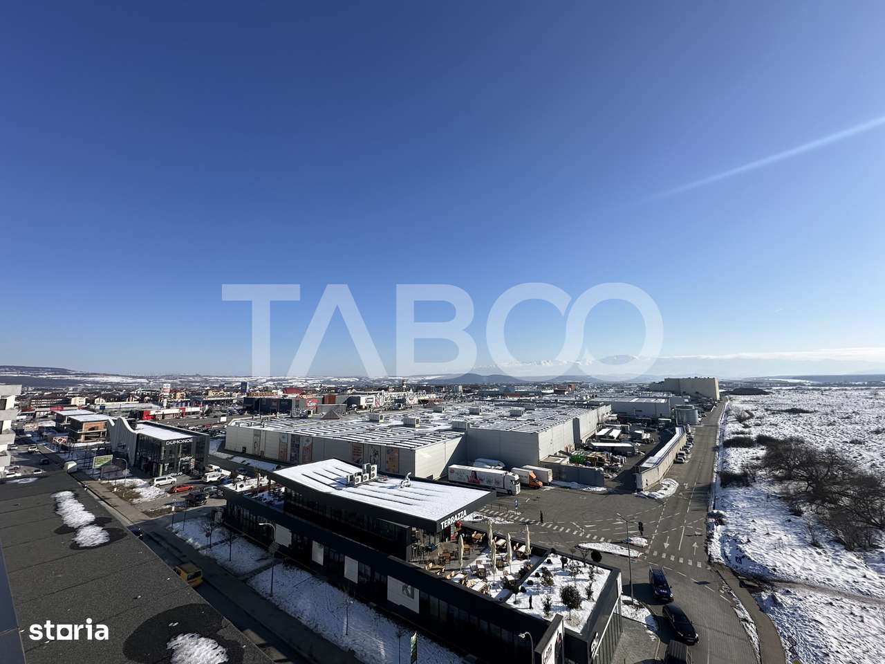 COMISION 0- Penthouse de vanzare in Doamna Stanca si terasa de 97 mp-13