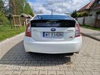 Toyota Prius (Hybrid) - 6