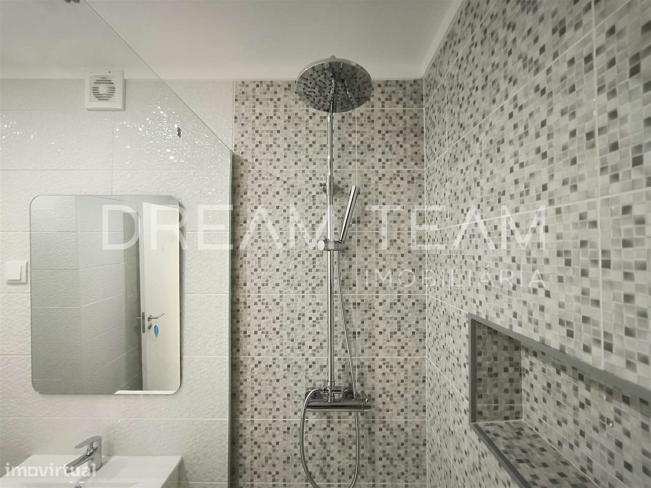 Apartamento T2, Alto do Seixalinho - Barreiro-18