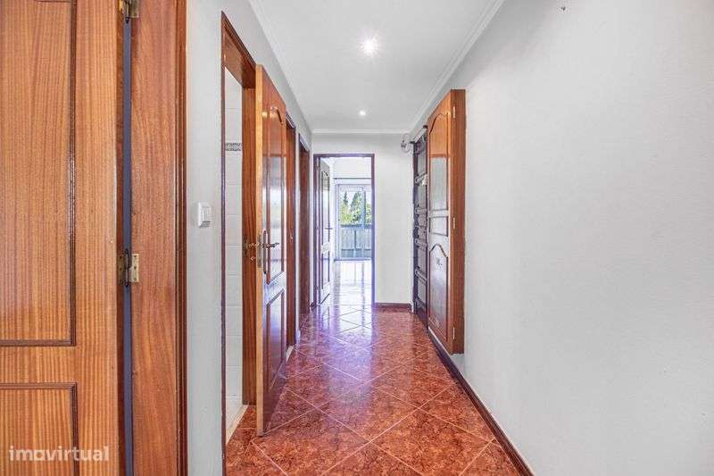 Duplex T4, ás Portas de Benfica, ou permutamos - Grande imagem: 4/12