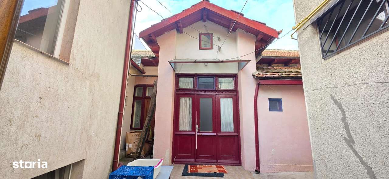 Centru Casa caramida 2 corpuri 5 camere 2 bai utilitati + gaze - Imagine principală: 4/18