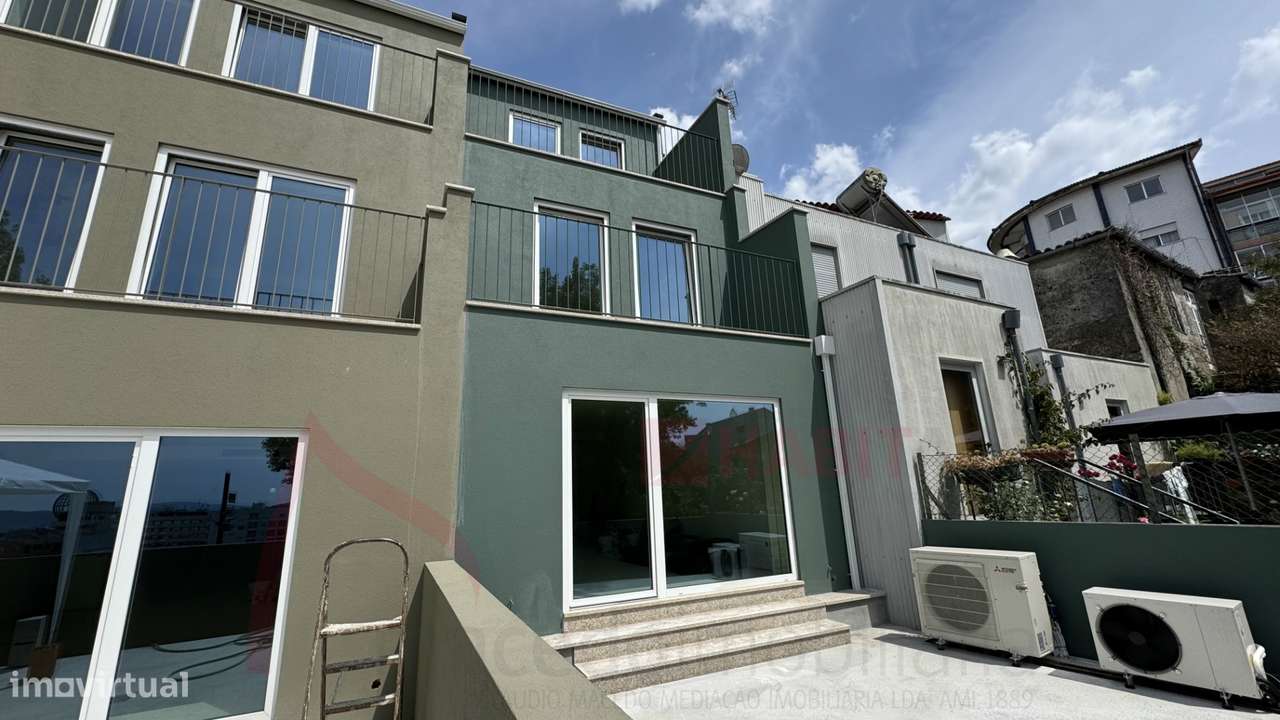 Moradia T3 para venda no Centro Histórico de Braga-8