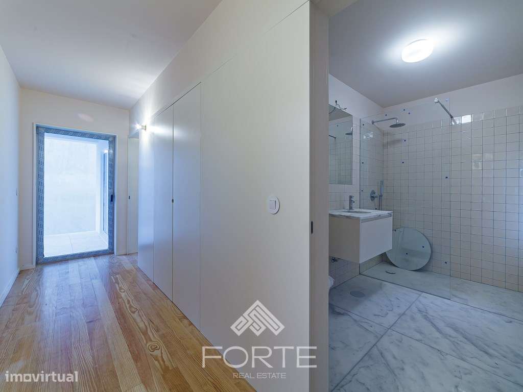 Moradia T3 com Piscina no centro de São João da Madeira-46