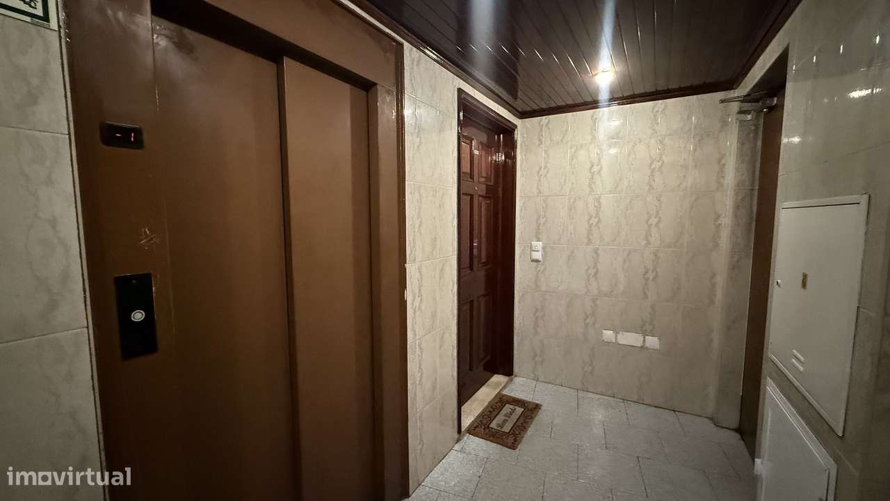 Apartamento T1+1 em Mafamude, Vila Nova de Gaia-4