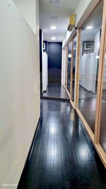 Loja  para arrendamento - Grande imagem: 2/5