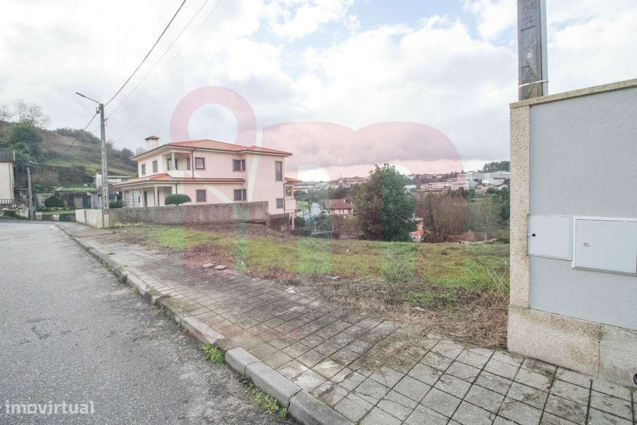 Terreno Urbano  Venda em Aves,Santo Tirso-4