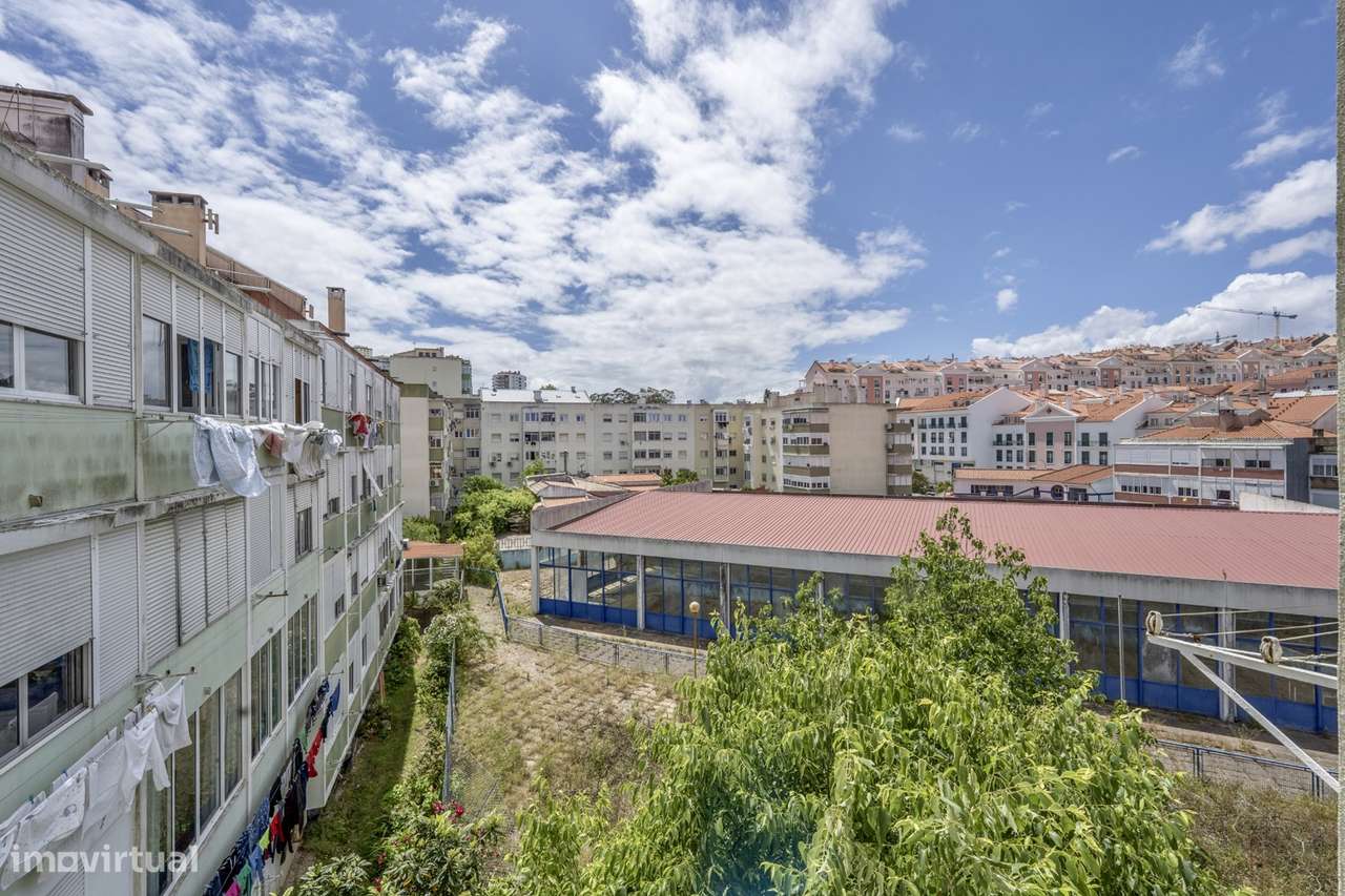 Apartamento T3, Águas Livres, Amadora-17