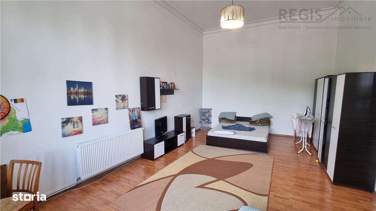 Apartament  clasic de doua camere zona Centrul Istoric - Imagine principală: 4/12