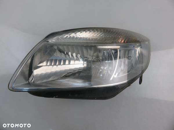 LAMPA LEWA PRZEDNIA SKODA ROOMSTER - 2