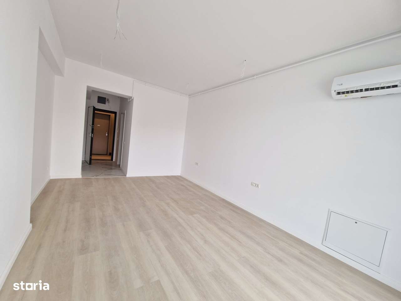 Mamaia Nord - Garsoniera în Complex Tomis Villa Grand Resort, parcare-9