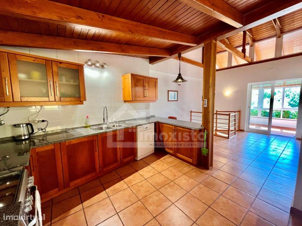 Moradia T1 pronta a habitar em Castanheira de Pera-25