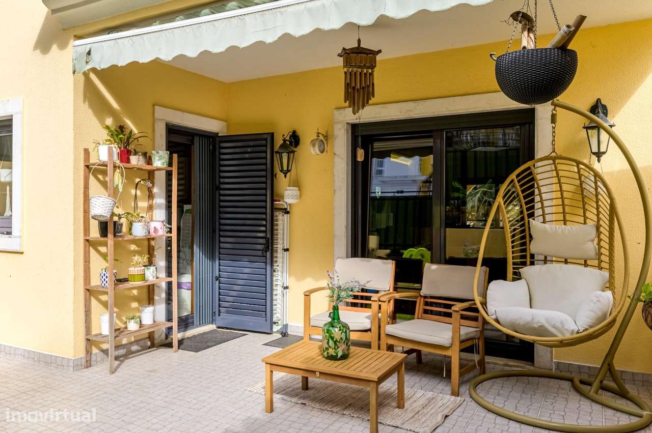 MORADIA ISOLADA T5 NA PÓVOA DE SANTA IRIA-5