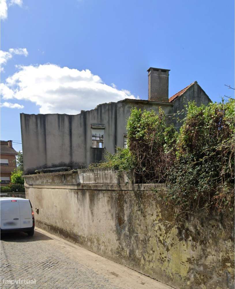 Moradia para reconstruir-0