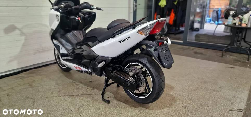 Yamaha Tmax - 24