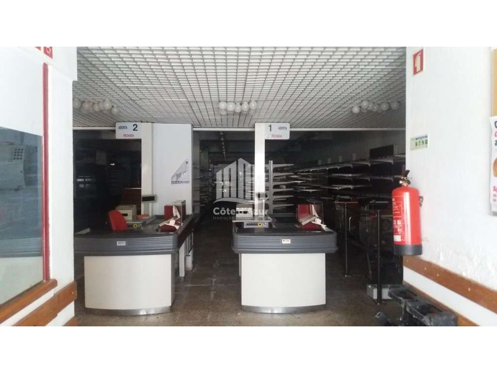 Edifício Comercial e de Armazenagem na Baixa da Banheira - Moita - Grande imagem: 3/31