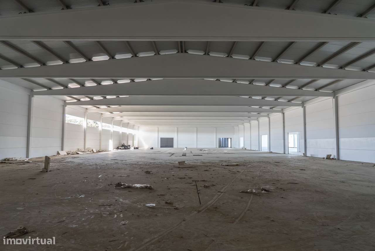 Entreposto em A-dos-Cunhados 8040m2-12