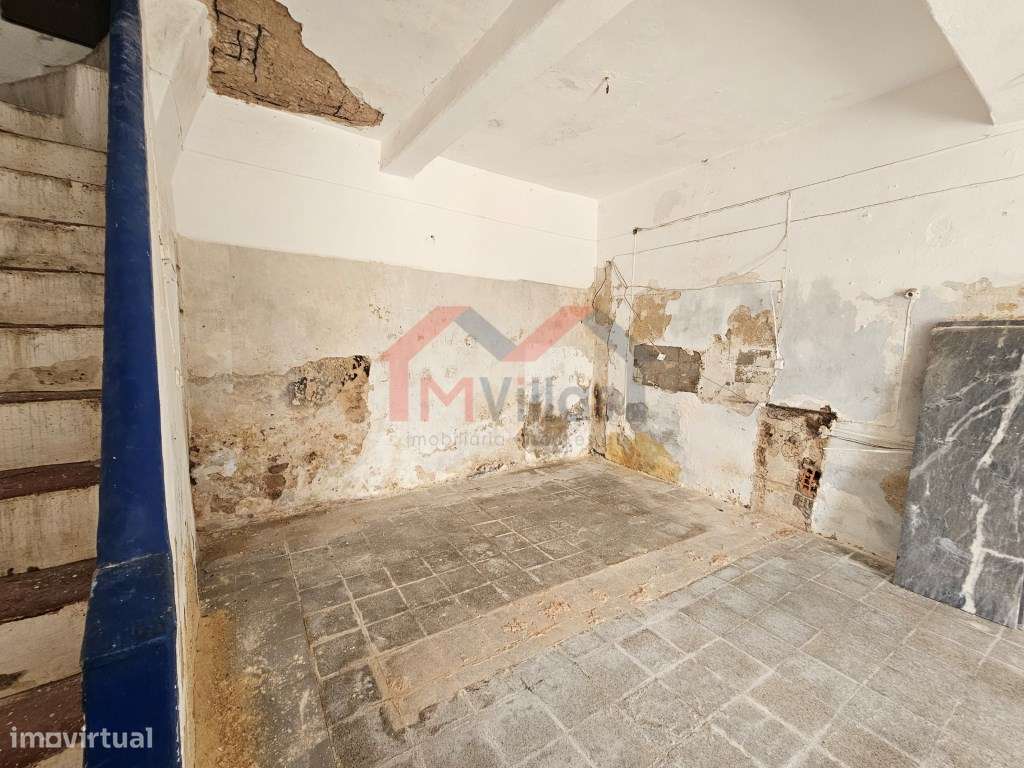 Moradia V3 para recuperar - Benafim - Grande imagem: 3/15