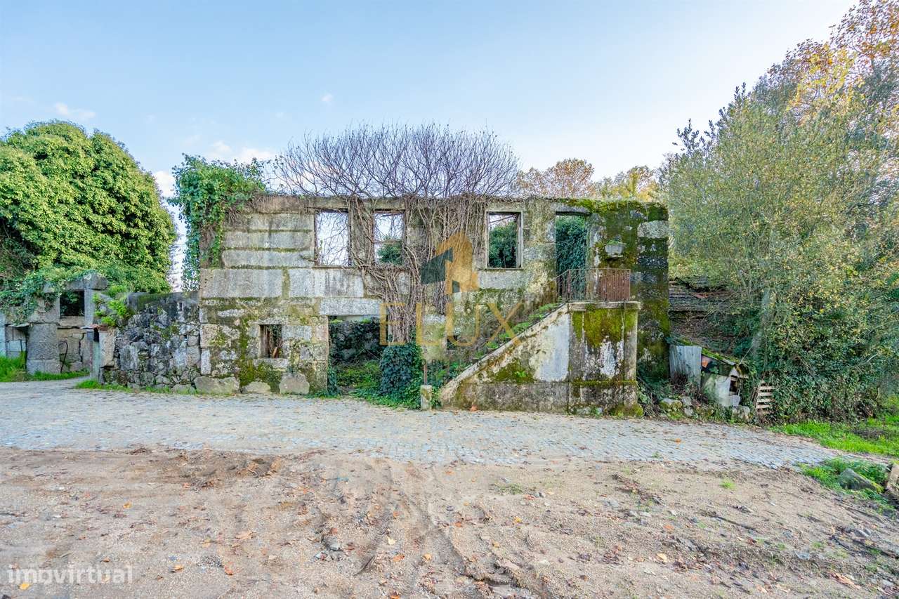 Moradia para Restaurar T3 Venda em Margaride (Santa Eulália), Várzea,-9