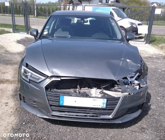 Audi A3 30 TDI Sportback S tronic - 2