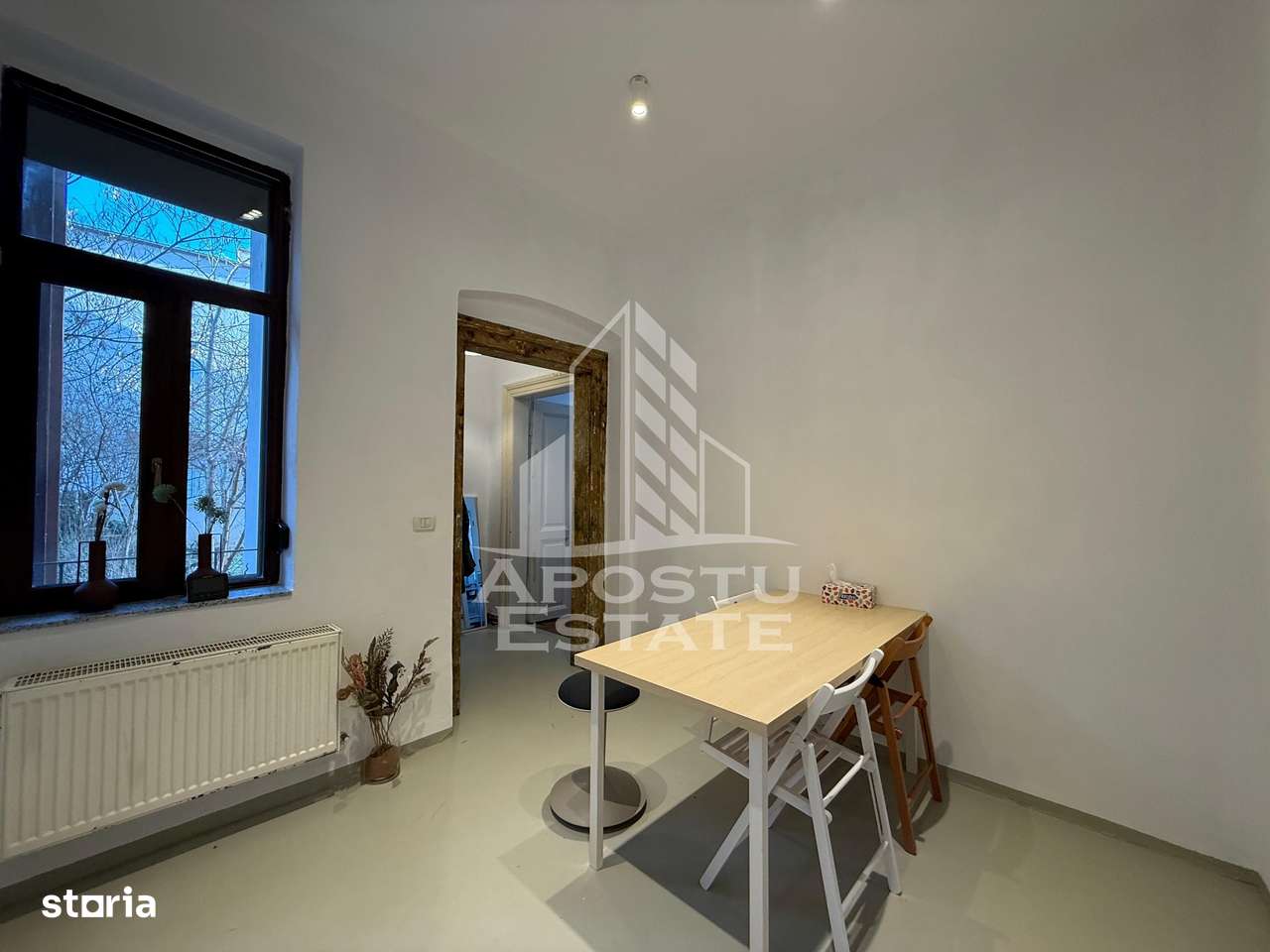 Apartament 3 camere, parter înalt, garaj propriu și parcare securizată - Imagine principală: 4/12