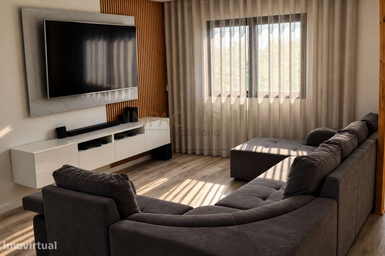 Moradia T3+T1 renovados-12