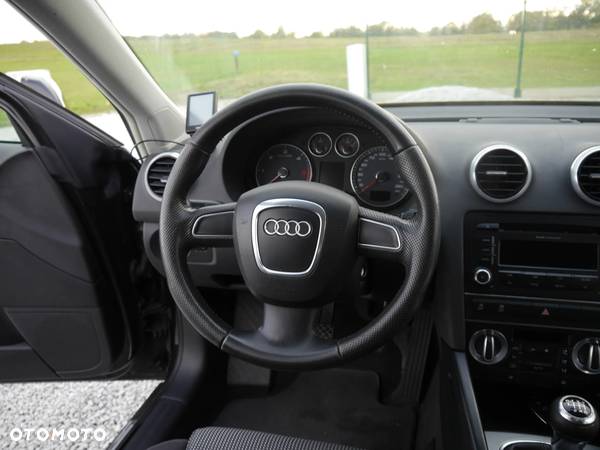 Audi A3 2.0 TDI DPF Attraction - 10