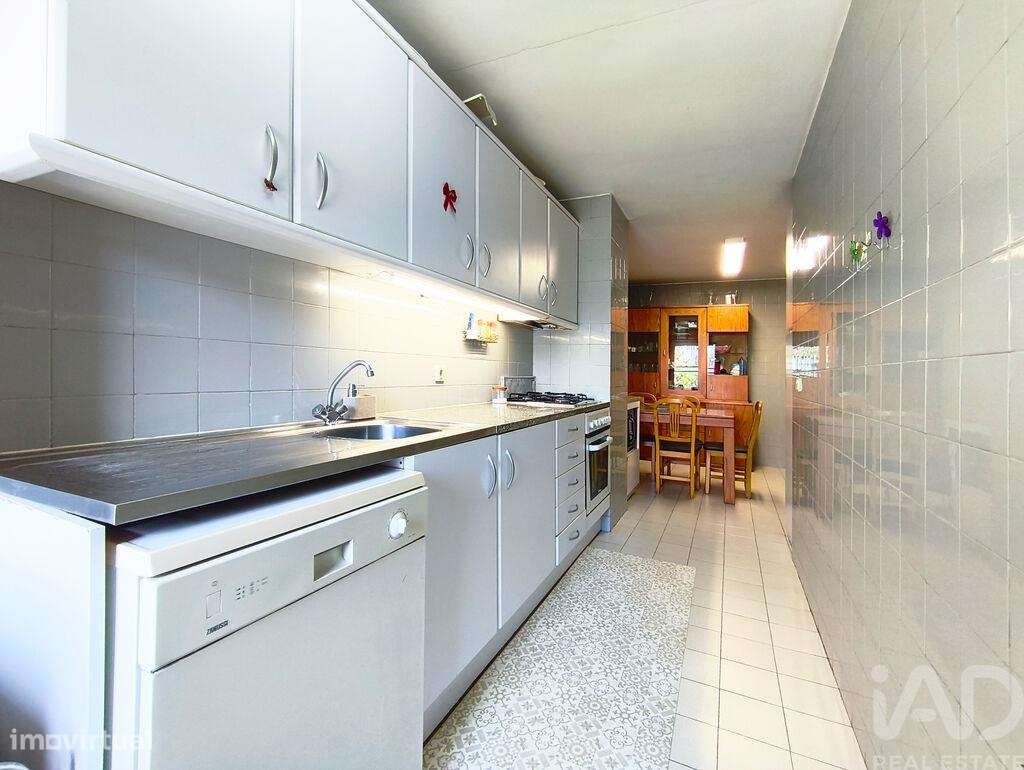 Apartamento T3 em São Mamede de Infesta e Senhora da Hora de 101 m2-8