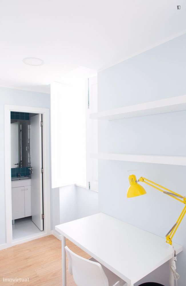 Estúdio - localizado em Bairro do Sol Coimbra - Grande imagem: 3/5