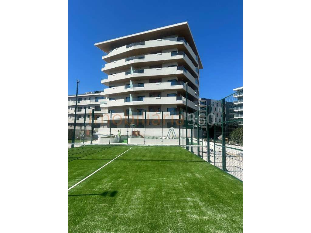 ** Apartamento T3 no Senhora do Porto Residence **-31