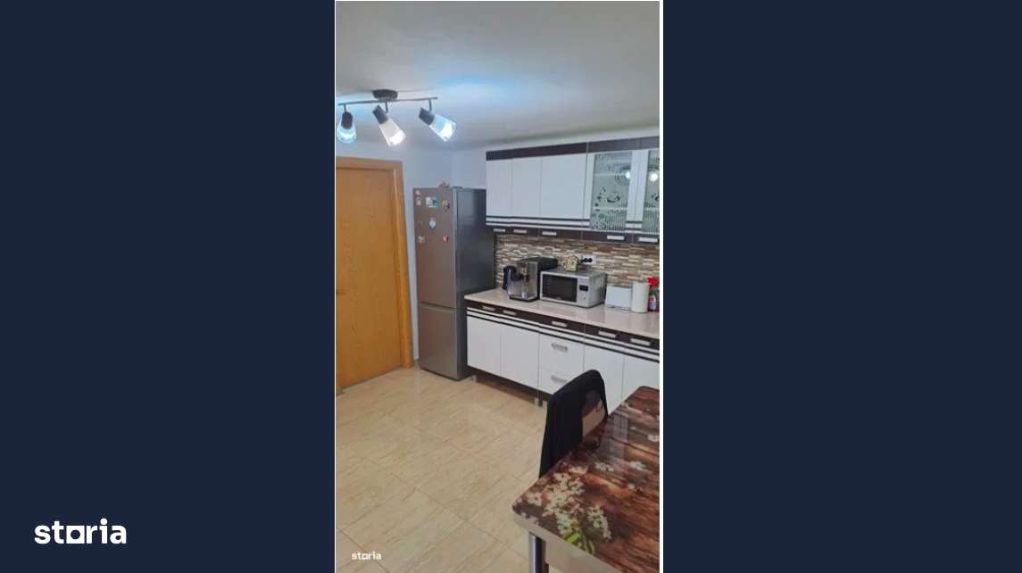 Vand Casa si Pivnita, 2 Camere, Zona Gusterita - Imagine principală: 4/17