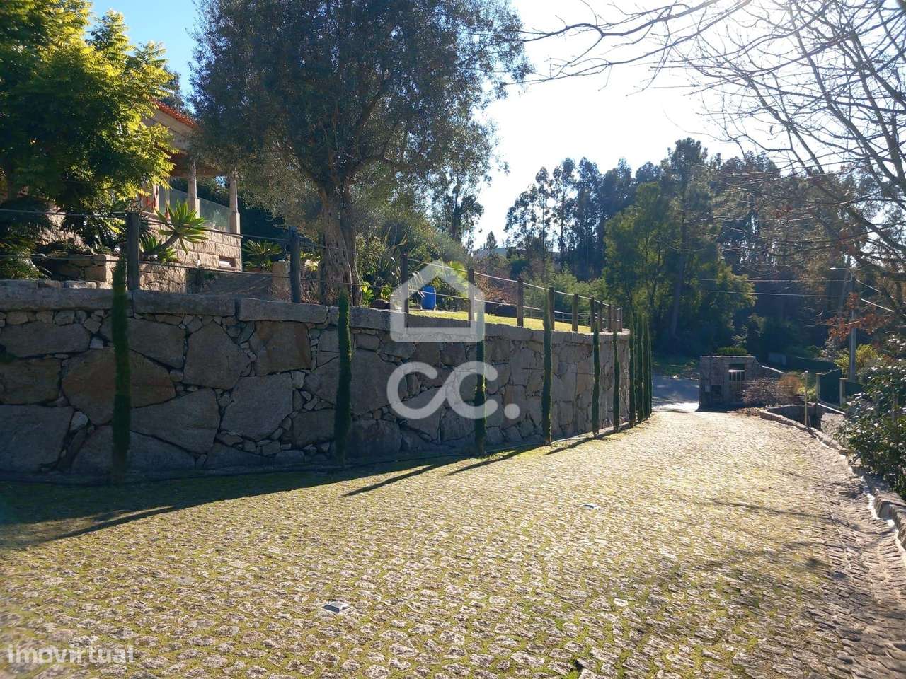 Moradia Totalmente em Pedra em Revelhe (Fafe)  Excelente oportunidade - Grande imagem: 4/60