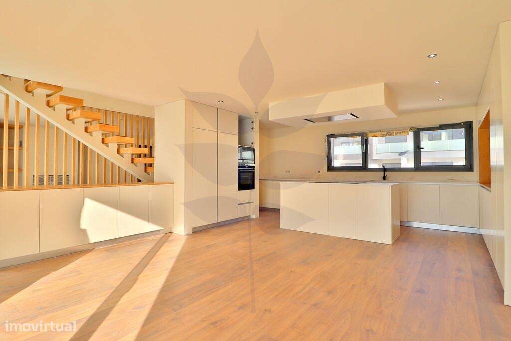 Moradia em Gaveto Nova T3 na freguesia de Este (São Pedro) - Grande imagem: 1/30