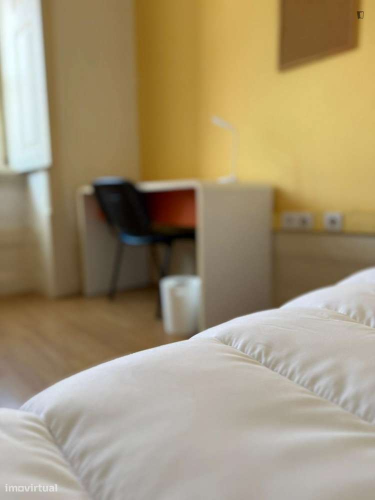 Quarto - localizado em  Coimbra - Grande imagem: 3/10