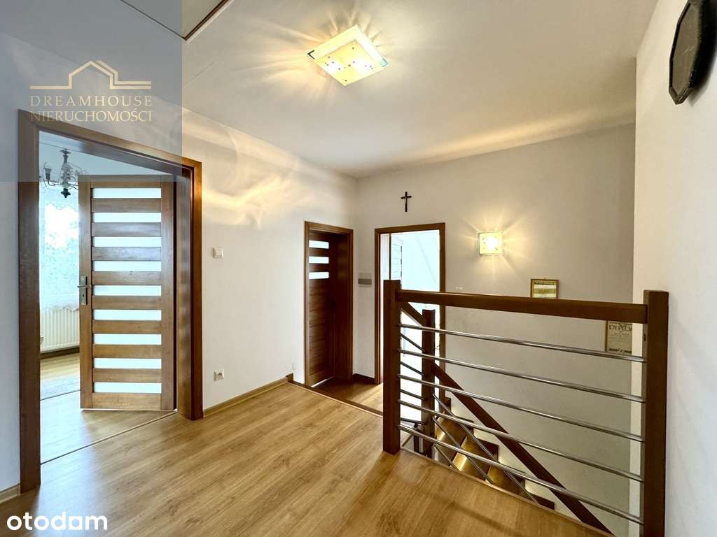 Doskonały dla Twojej Rodziny dom wolnostojący!-10