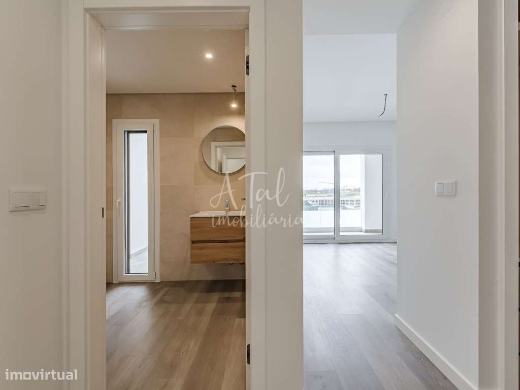 Apartamento T2 Vale de Milhaços/Corroios - Grande imagem: 2/10