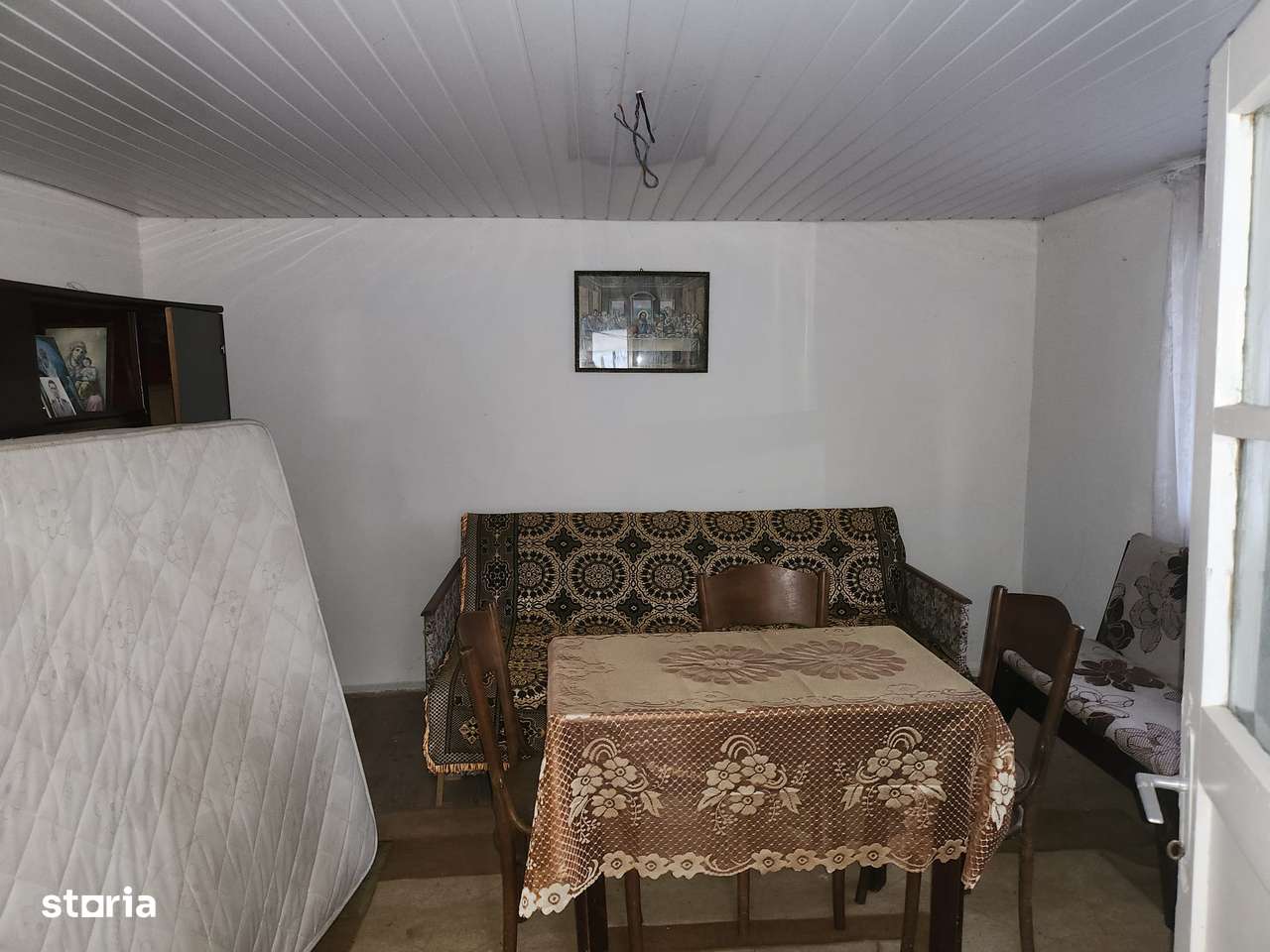 Casa veche in Filipesti Bacau-13