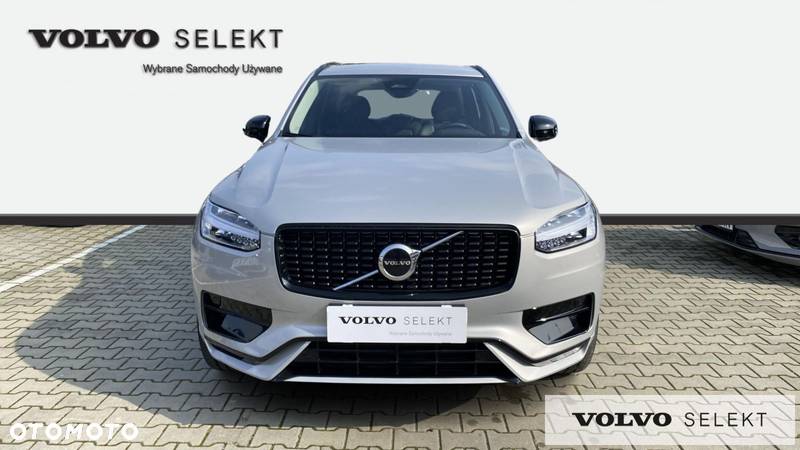 Volvo XC 90 - 9