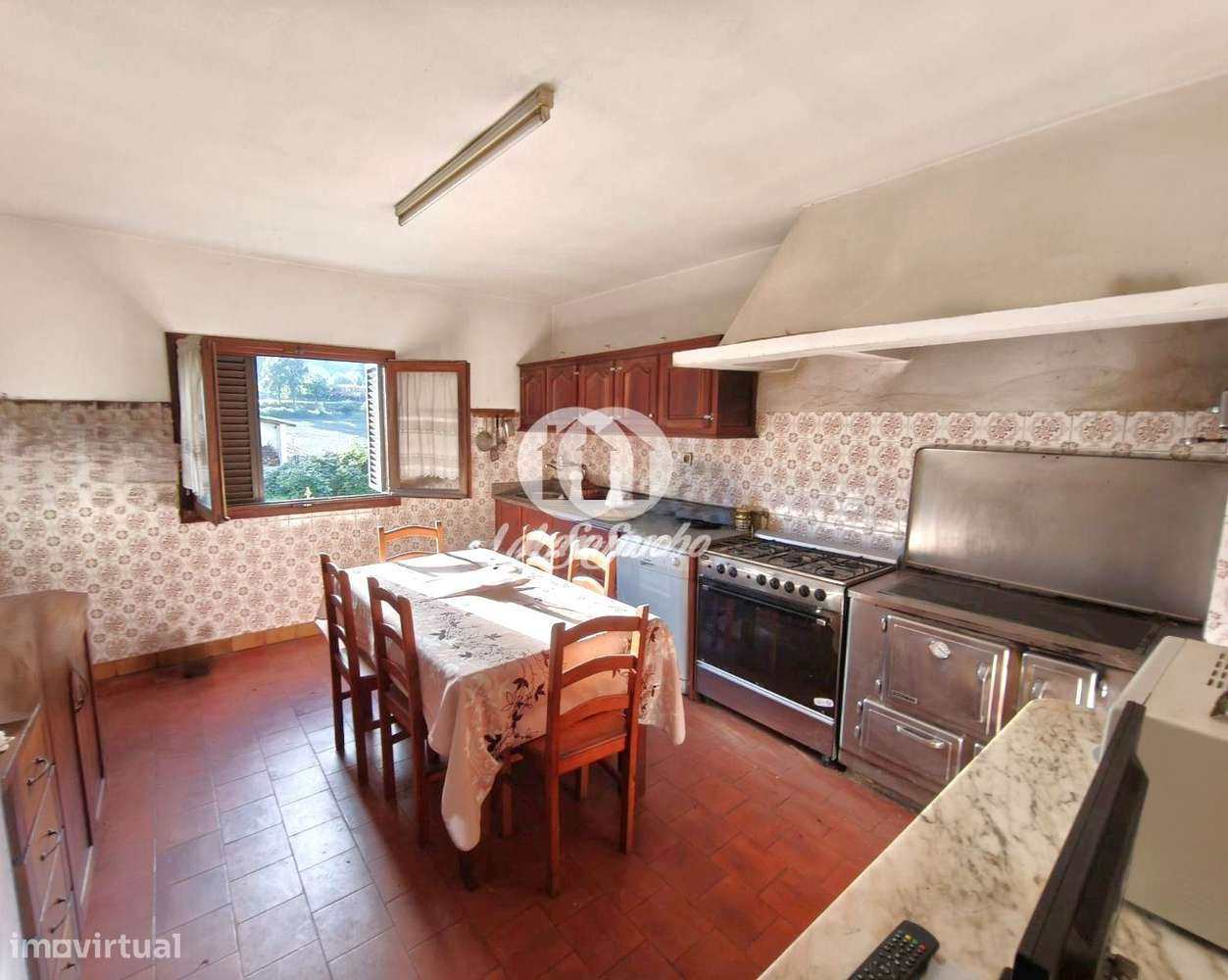 Casa com terreno em Barcelos - Grande imagem: 2/24