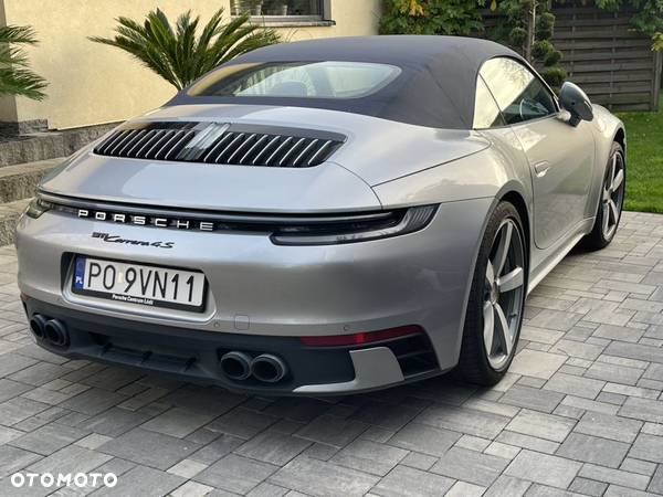 Porsche 911 Carrera 4S Cabrio - 3