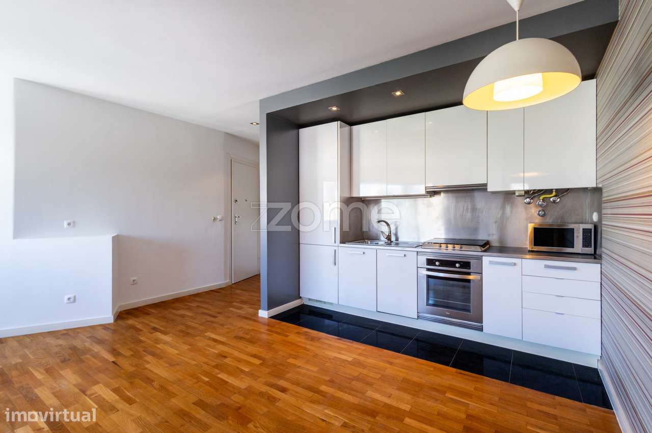 T1 Charmoso Próximo às Amoreiras com Estacionamento-13