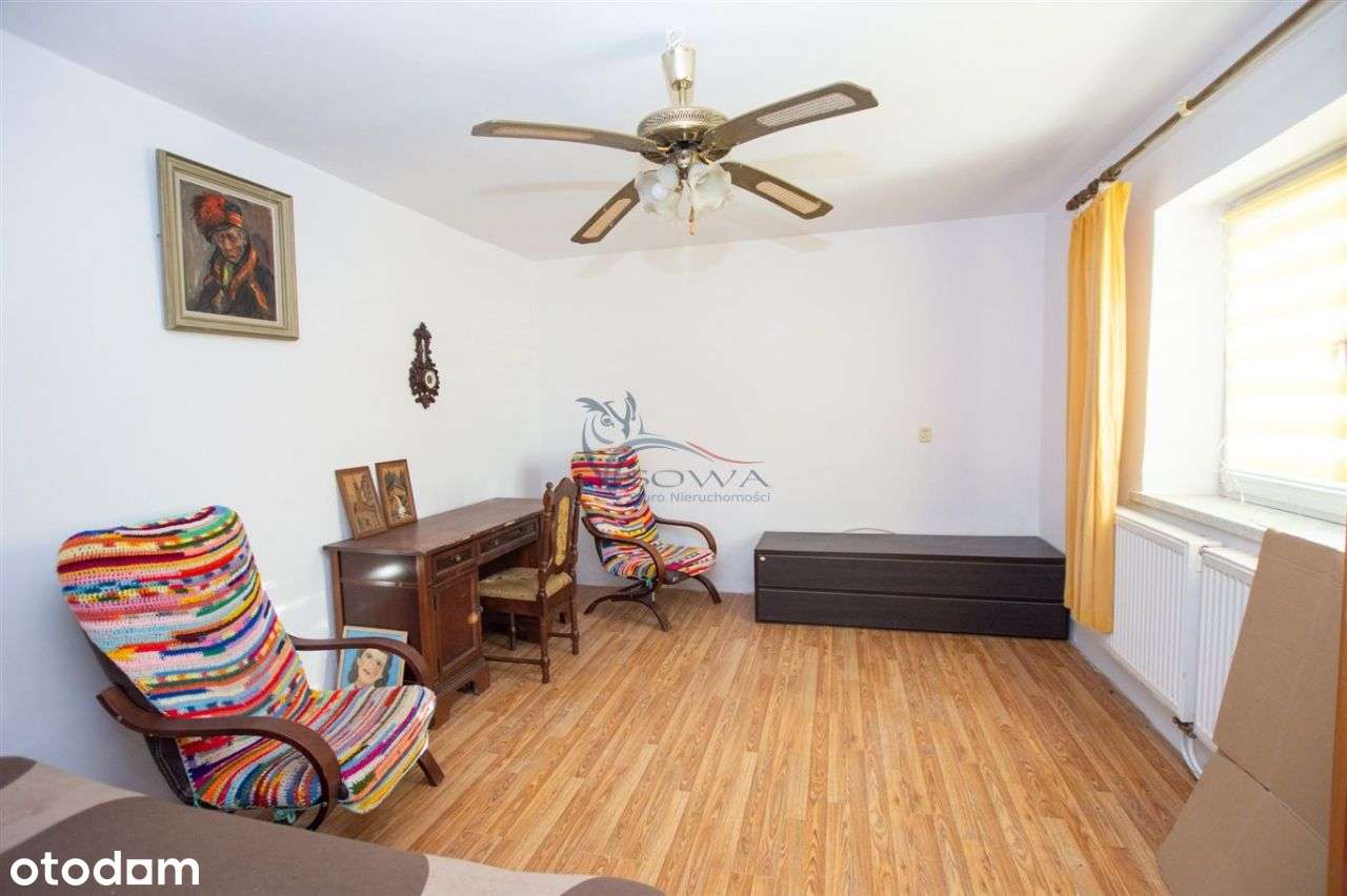 Dom z dużą działką w spokojnej okolicy-12