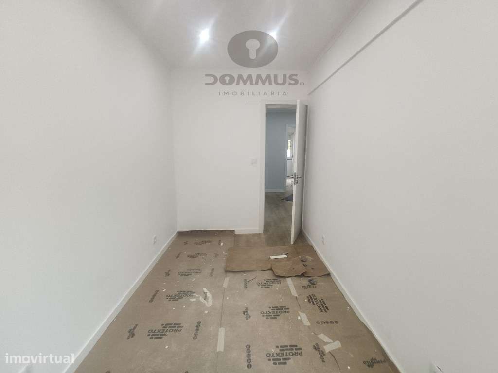 Apartamento T2+1 Remodelado com Logradouro na Falagueira-10