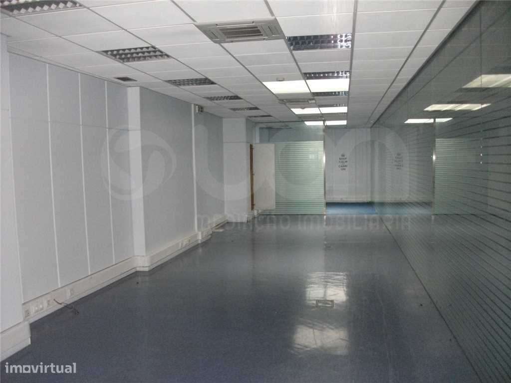 Loja nas Avenidas Novas - Grande imagem: 2/20