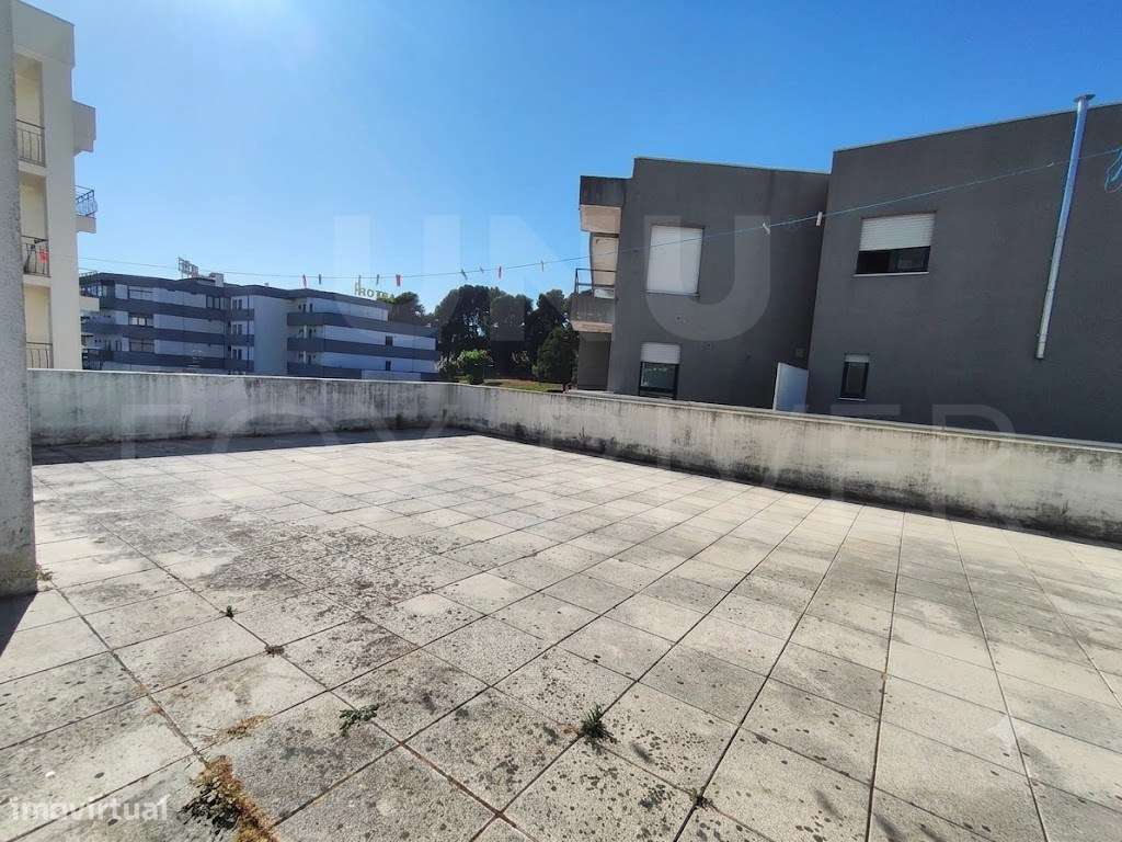 Apartamento T3 - Centro de Valença-9