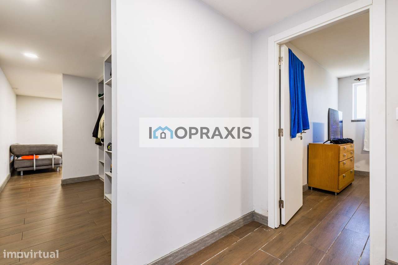 Apartamento T1- Renovado no Centro de Leiria-14